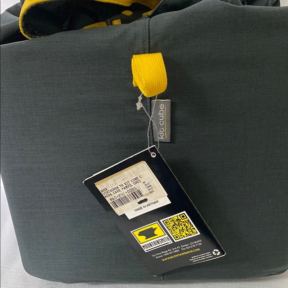 Mountain Smith Black and Yellow Cover Kit Cube (NWT) - Picture 3 of 8